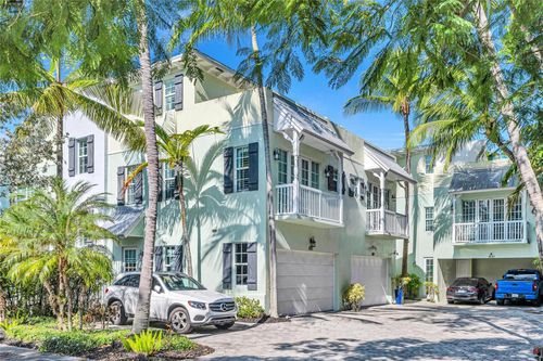 1617 Ne 2nd Ct, Fort Lauderdale, FL, 33301-3813 | Card Image