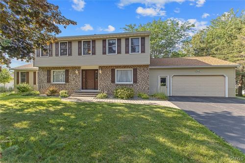 4880 Firethorn Cir, Manlius, NY, 13104-9460 | Card Image