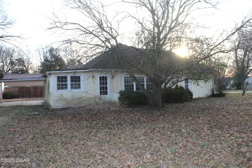 600 Linzee Blvd, Pierce City, MO, 65723-1301 | Card Image