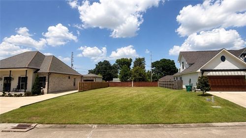 245 Oak Dale Dr, Gretna, LA, 70056-3984 | Card Image