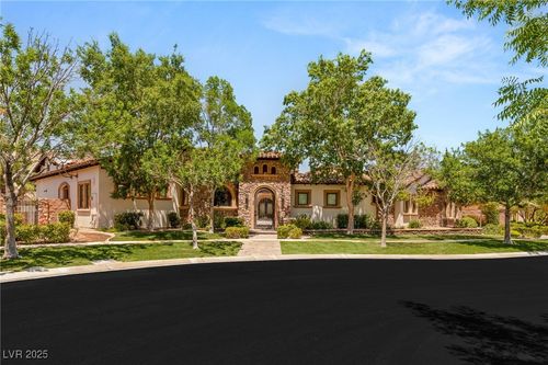 38 Pebble Dunes Ct, Las Vegas, NV, 89141-6069 | Card Image