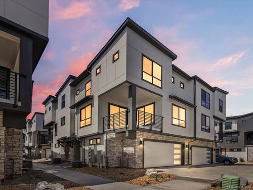 4-2036 S Holly St, Denver, CO, 80222-5082 | Card Image