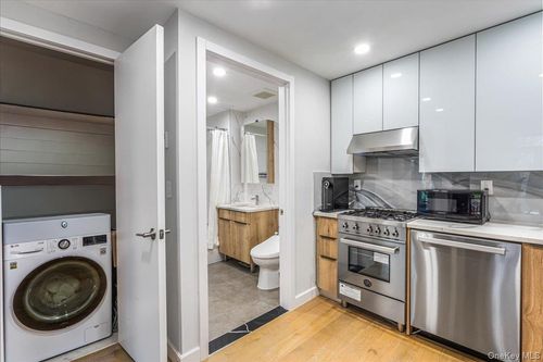 apt-4c-2809 39th Ave, Long Island City, NY, 11101-2899 | Card Image