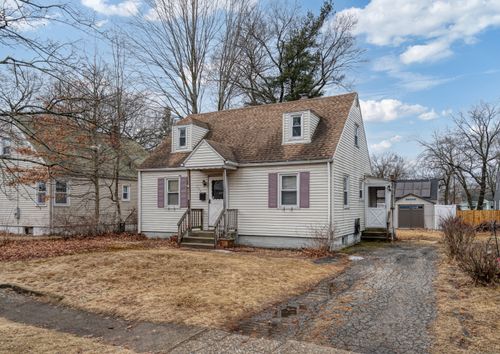 136 Rosewell St, Springfield, MA, 01109-1352 | Card Image