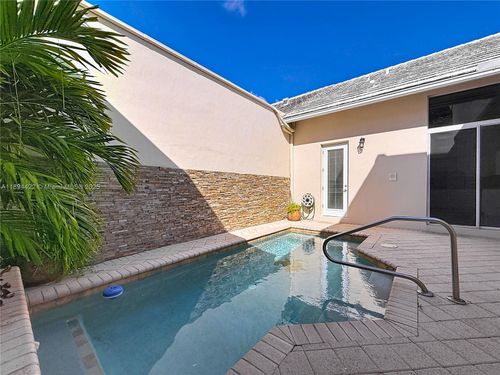 17330 Bermuda Village Dr, Boca Raton, FL, 33487-1045 | Card Image