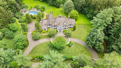 83 Lukes Wood Rd, New Canaan, CT, 06840-2202 | Card Image
