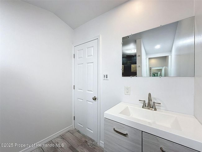 9339 Bob Cat Dr, House other with 3 bedrooms, 1 bathrooms and null parking in WEEKI WACHEE FL | Image 21