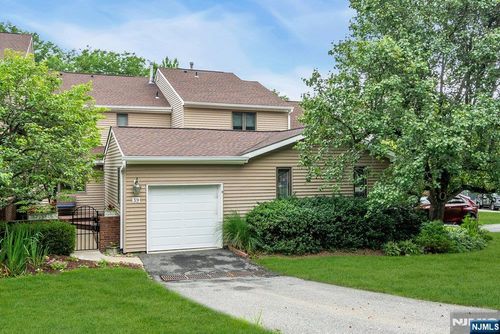 39 Litchult Ln, Mahwah, NJ, 07430-1590 | Card Image