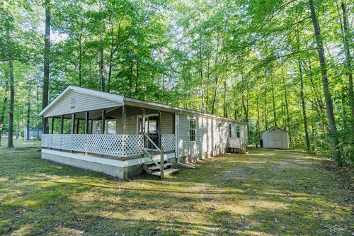 7661 Five Lakes Dr, Farwell, MI, 48622-9417 | Card Image