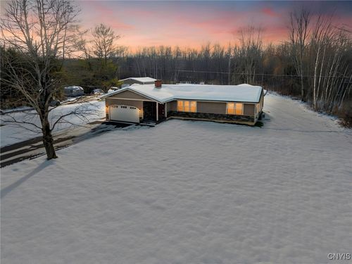 7056 Island Rd, Cicero, NY, 13039-8716 | Card Image