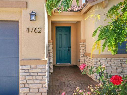 4762 Viento Del Norte, Santa Fe, NM, 87507-0866 | Card Image