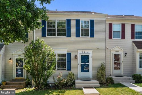 3321 Buckeye Ln, FAIRFAX, VA, 22033-1231 | Card Image