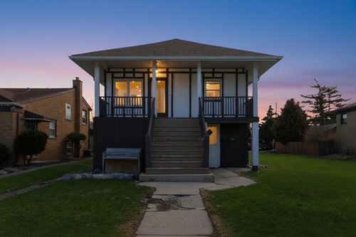 4533 Deyo Ave, Brookfield, IL, 60513-2812 | Card Image