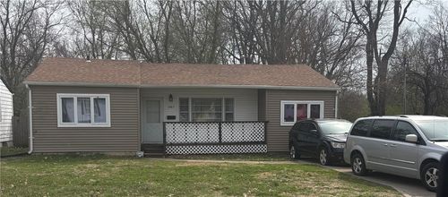 1987 E Cantrell St, Decatur, IL, 62521-3213 | Card Image
