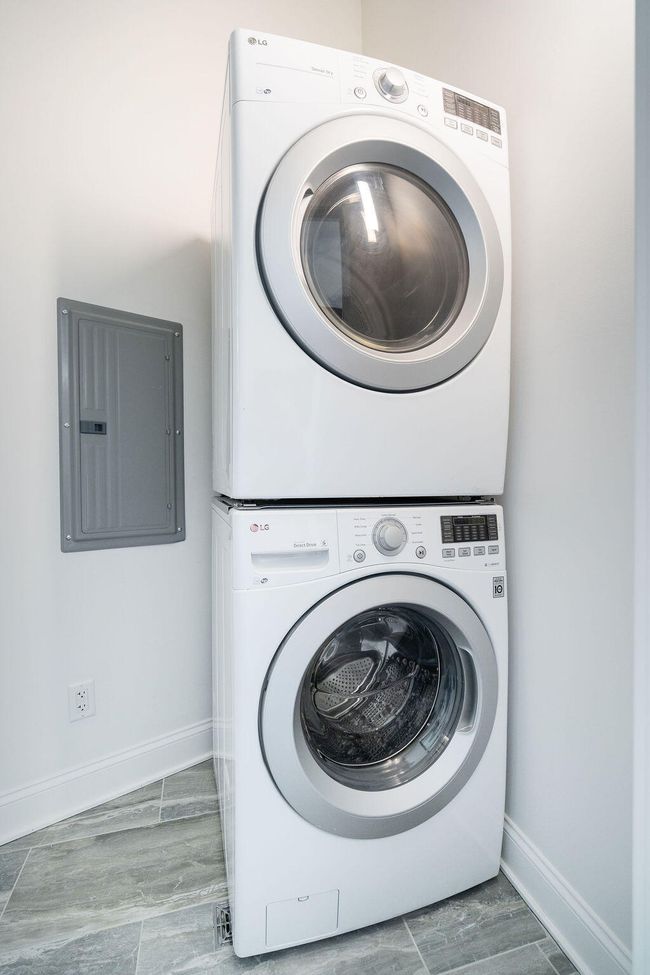 3rd Floor Laundry | Image 29