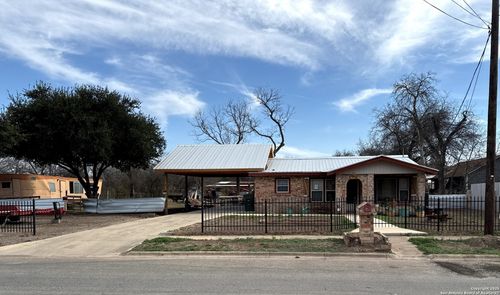 713 Boone St, Uvalde, TX, 78801-4505 | Card Image