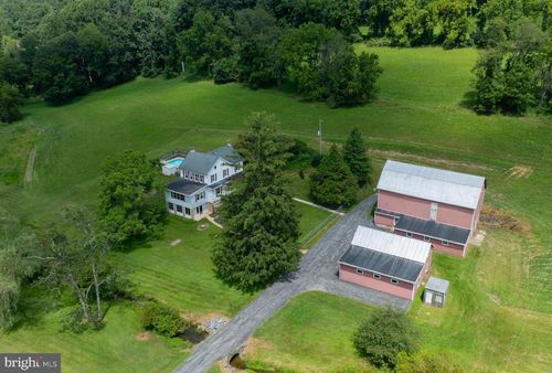 750 Beck Rd, YORK, PA, 17403-9341 | Card Image