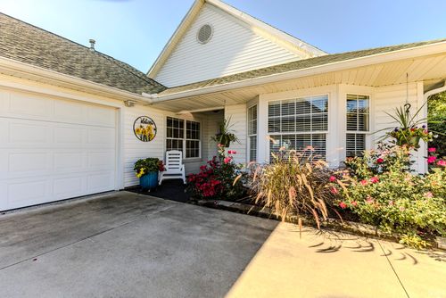 5115 W Preakness Ct, Muncie, IN, 47304-5327 | Card Image