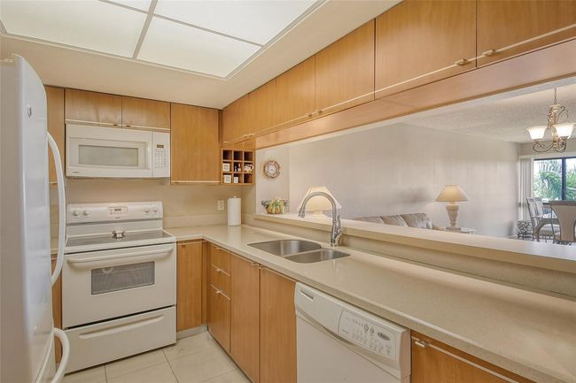 APT-310 - 835 S Osprey Ave, Condo with 2 bedrooms, 2 bathrooms and null parking in SARASOTA FL | Image 24