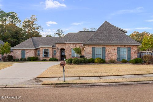 200 Evelyn Ln, Brandon, MS, 39042-6084 | Card Image