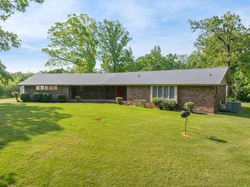 210 Martin Ln, Decaturville, TN, 38329-5665 | Card Image