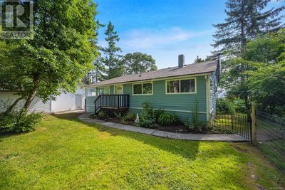 6097 Island Highway, House other with 3 bedrooms, 1 bathrooms and 6 parking in Union Bay BC | Image 2