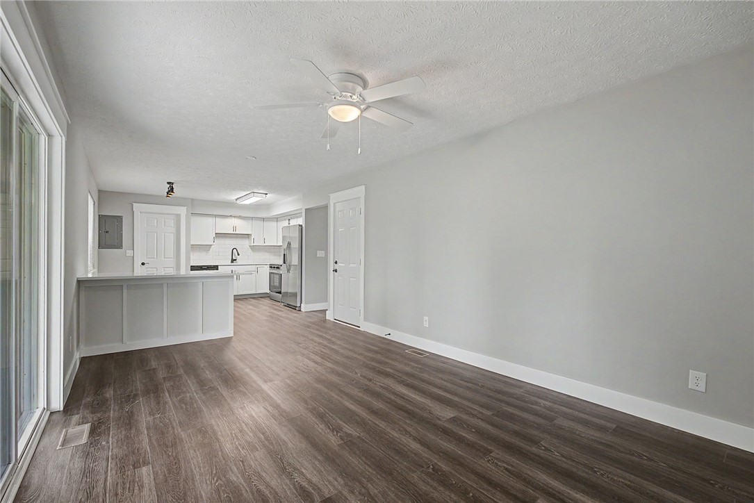 Residential in Englewood 5