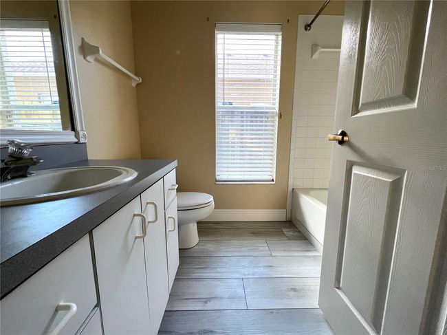 18013 Palm Breeze Dr, House other with 3 bedrooms, 2 bathrooms and null parking in TAMPA FL | Image 16