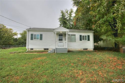 7402 Blanding Drive, Ferguson, MO, 63135 | Card Image