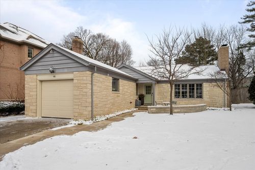 416 Pine Manor Dr, Wilmette, IL, 60091-2364 | Card Image