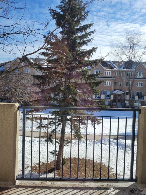 1229-28 Sommerset Way, North York, ON, M2N6W7 | Card Image