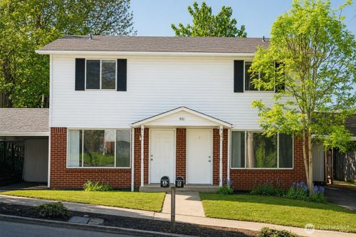 911 W 29th St, Vancouver, WA, 98660-2176 | Card Image