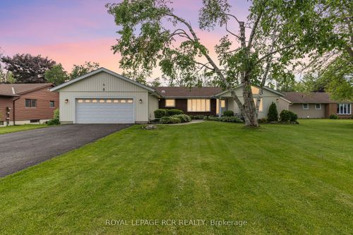 5 Park Lane, Brechin, ON, L0K1B0 | Card Image