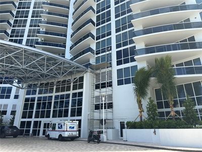 1509 - 400 Alton Rd, Condo with 2 bedrooms, 2 bathrooms and null parking in Miami Beach FL | Image 1