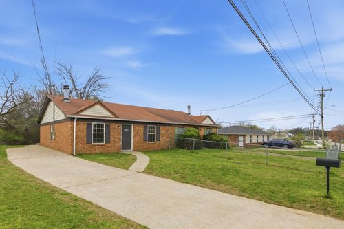 3706 Village Trl, Nashville, TN, 37207-2158 | Card Image