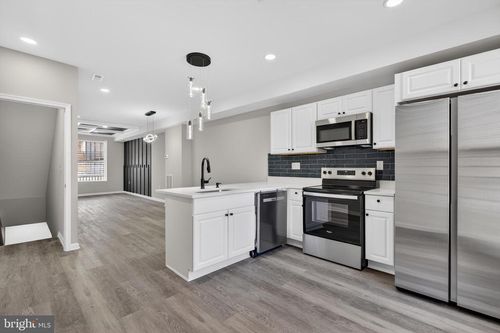 12 S Smallwood St, BALTIMORE, MD, 21223-2125 | Card Image