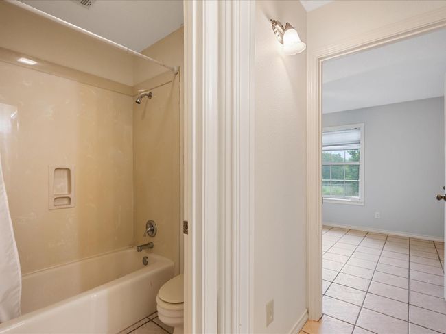 17645 Highway 6, Home with 3 bedrooms, 3 bathrooms and 2 parking in Navasota TX | Image 25