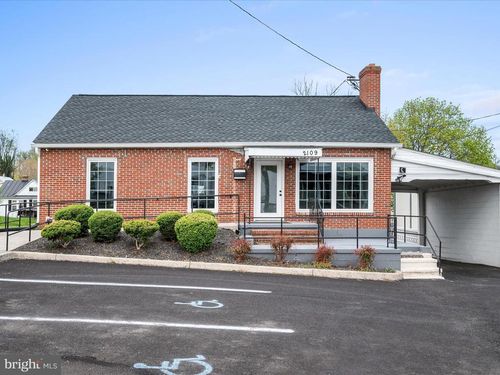 2109 Valley Ave, Winchester, VA, 22601-2753 | Card Image