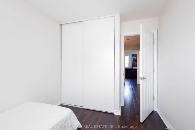 80 Longbourne Cres, House attached with 3 bedrooms, 2 bathrooms and 4 parking in Brampton ON | Image 21