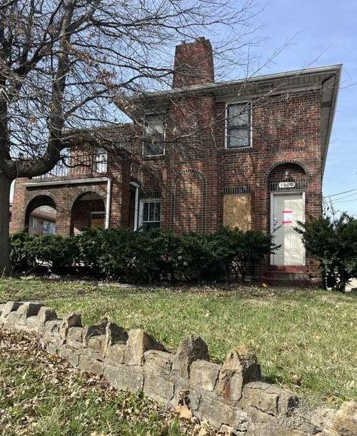 1500 Woodland Blvd, Kansas City, KS, 66106-2888 | Card Image