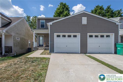 321 Central Park Ave, Bethlehem, PA, 18018-4350 | Card Image
