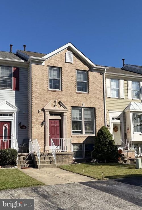668 Corsica Ave, BEAR, DE, 19701-2513 | Card Image