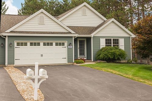 5215 Lone Beech Dr, Traverse City, MI, 49685-7482 | Card Image
