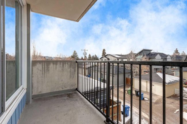307 - 2512 1 Avenue Nw, Home with 2 bedrooms, 1 bathrooms and 1 parking in Calgary AB | Image 20