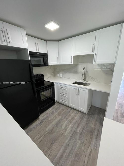 22-22 Suffolk A, Boca Raton, FL, 33434-4968 | Card Image