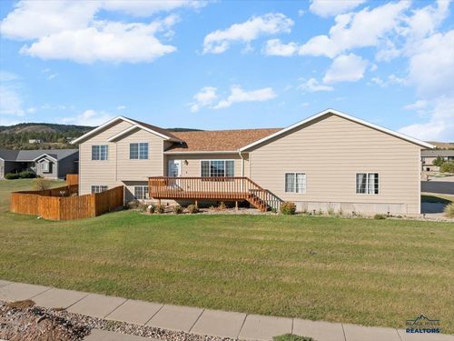 10955 Elk Bow Pl, Piedmont, SD, 57769-2123 | Card Image