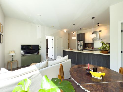 208-311 6th Ave E, Vancouver, BC, V5T0G9 | Card Image