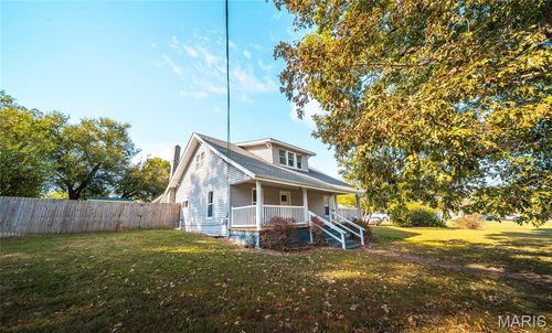 813 E 3rd St, Salem, MO, 65560-2608 | Card Image