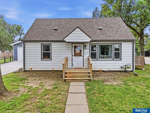 2749 N Cotner Blvd, Lincoln, NE, 68507-2828 | Card Image