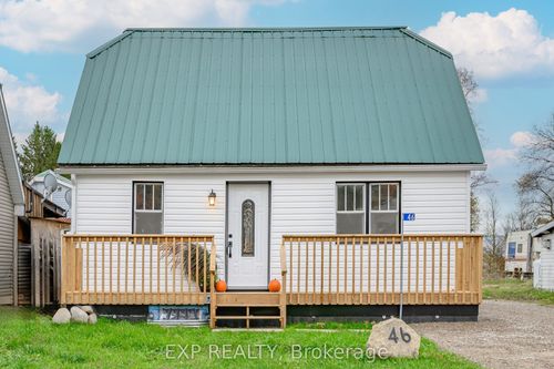 46 Young St, Maynooth, ON, K0L2S0 | Card Image